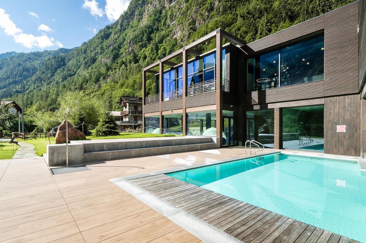 Nh Collection Alagna Mirtillo Rosso Exterior photo
