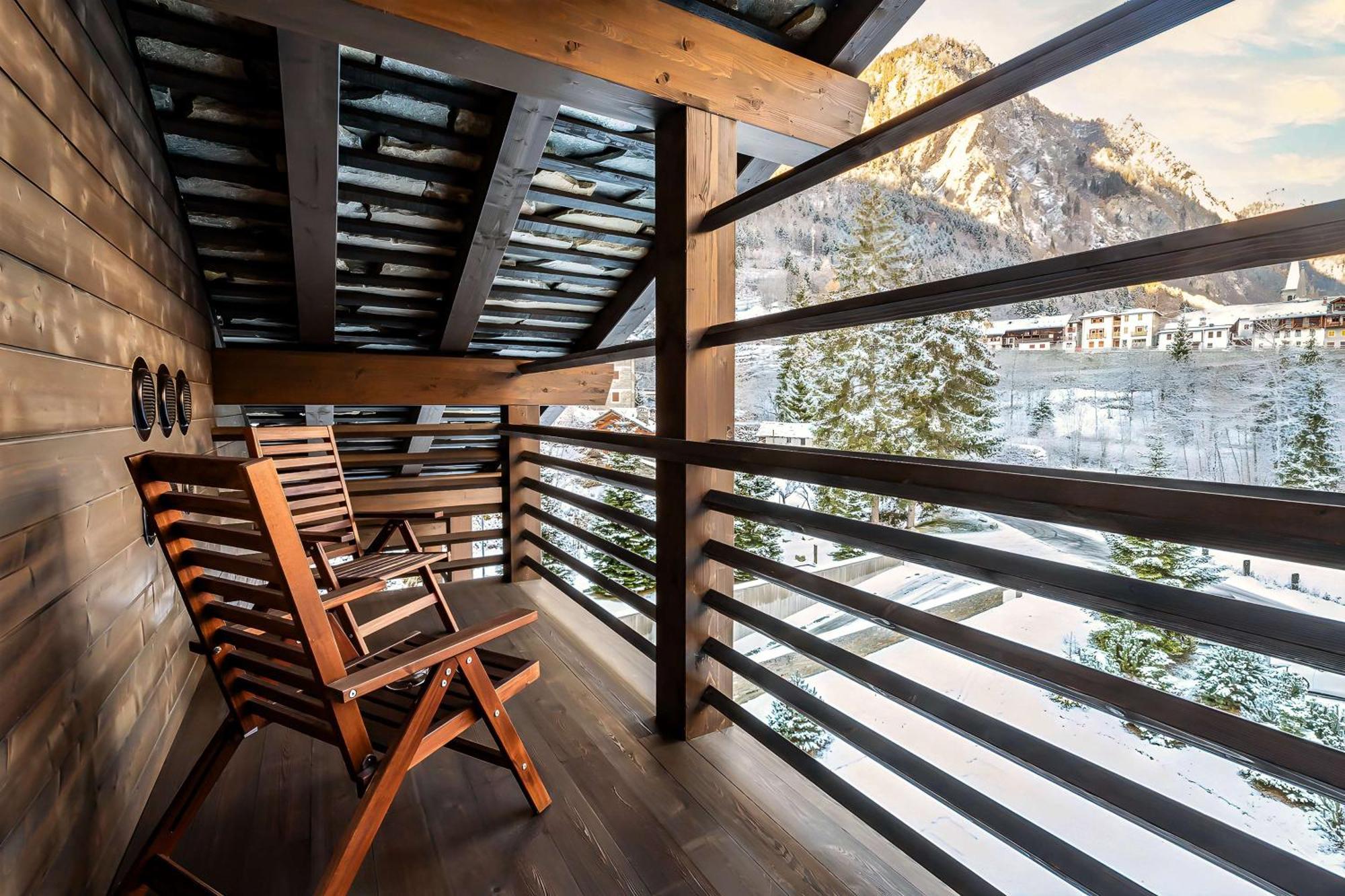 Nh Collection Alagna Mirtillo Rosso Exterior photo